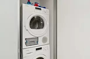 322 W 57th St, New York City, NY 10019 - Photo 11