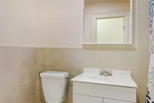 59-13 Linden St, New York City, NY 11385 - Photo 9