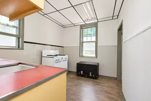 180 Stanley Ave, New York, NY 10301 - Photo 23