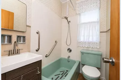 180 Stanley Avenue, New York, NY 10301 - Photo 15