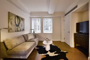 160 Central Park S, New York City, NY 10019 - Photo 9