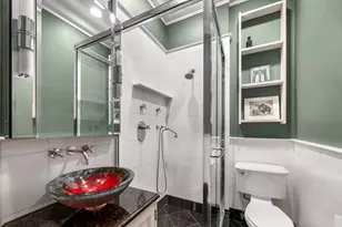 23 E 37th St, New York City, NY 10016 - Photo 7