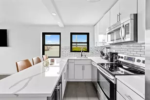 25-40 Shore Blvd, New York City, NY 11102 - Photo 5