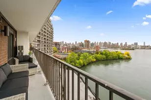 25-40 Shore Blvd, New York City, NY 11102 - Photo 11