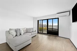 25-40 Shore Blvd, New York City, NY 11102 - Photo 3