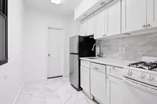 215 E 88th St, New York City, NY 10128 - Photo 5