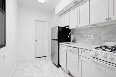 215 E 88th Street #4D, New York, NY 10128 - Photo 5