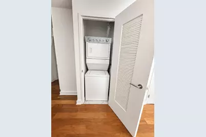 2 Northside Piers #10J, New York City, NY 11249 - Photo 5