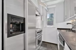 61 E 77th St, New York City, NY 10075 - Photo 17