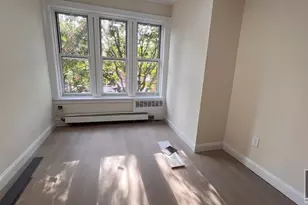 317 E 49th St, Brooklyn, NY 11203 - Photo 9