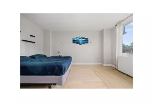 212 E 47th St, New York City, NY 10017 - Photo 5