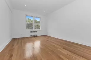 66-33 Yellowstone Blvd, New York City, NY 11375 - Photo 3