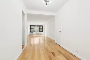 210 E 36th St, New York, NY 10016 - Photo 3