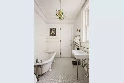 21 E 81st Street, New York, NY 10028 - Photo 17