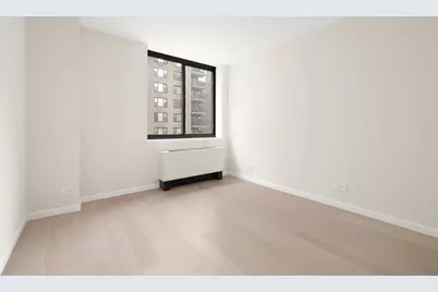 250 E 40th Street #11B, New York City, NY 10016 - Photo 9