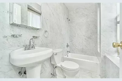 19 Commerce Street #3, New York, NY 10014 - Photo 3