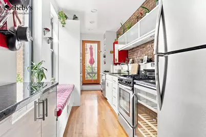 131 E 39th Street, New York, NY 10016 - Photo 3