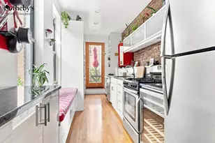 131 E 39th St, New York, NY 10016 - Photo 3