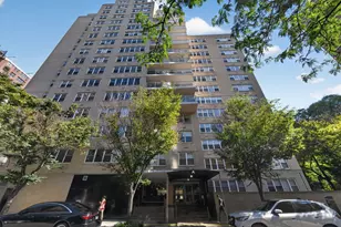 305 E 24th St, New York, NY 10010 - Photo 9