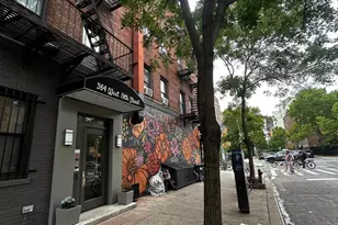 364 W 19th St, New York City, NY 10011 - Photo 11