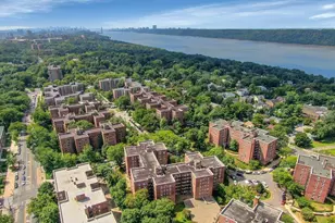 5610 Netherland Ave, New York City, NY 10471 - Photo 23