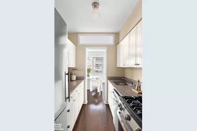370 E 76th Street #C1001, New York City, NY 10021 - Photo 5