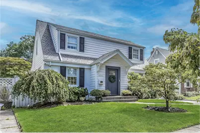 23-37 205th Street, New York City, NY 11360 - Photo 33