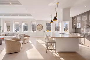 270 Broadway, New York, NY 10007 - Photo 1