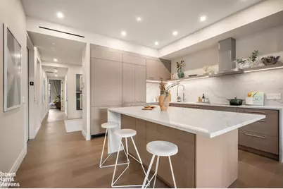 303 W 113th Street #3, New York, NY 10026 - Photo 5