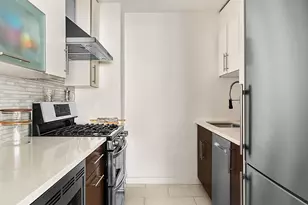 101 W 12th St, New York, NY 10011 - Photo 3