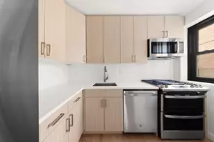 209 Clinton Ave, New York City, NY 11205 - Photo 3