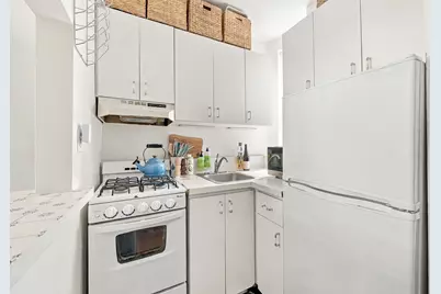 521 E 81st Street #3D, New York, NY 10028 - Photo 9