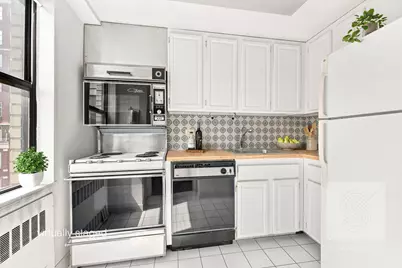 1065 Park Avenue #9D, New York City, NY 10128 - Photo 9