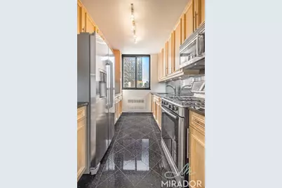 145 W 67th Street #10G, New York City, NY 10023 - Photo 9