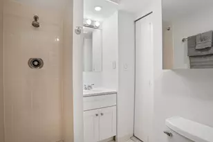 130 Barrow St, New York City, NY 10014 - Photo 5