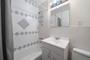 305 E 24th St, New York City, NY 10010 - Photo 17