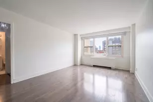 305 E 24th St, New York City, NY 10010 - Photo 15