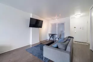 305 E 24th St, New York City, NY 10010 - Photo 3