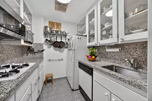 118 E 60th St, New York City, NY 10022 - Photo 9
