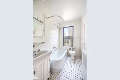 142 E 71st Street #4A, New York, NY 10021 - Photo 13