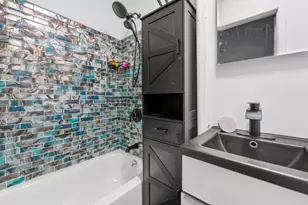 424 E 115th St, New York, NY 10029 - Photo 7