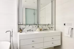 430 E 58th St, New York, NY 10022 - Photo 5