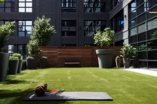 547 W 47th St, New York City, NY 10036 - Photo 21