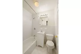 37 W 71st St, New York, NY 10023 - Photo 9