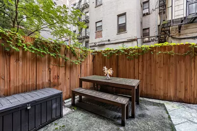 252 W 20th Street #1C, New York, NY 10011 - Photo 3