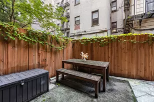 252 W 20th St, New York, NY 10011 - Photo 3