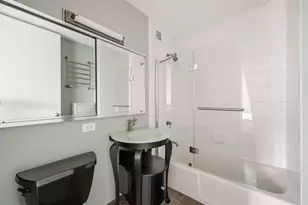 531 Main St, New York, NY 10044 - Photo 7