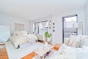 337 W 43rd St, New York, NY 10036 - Photo 3
