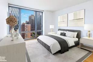 310 W 52nd St, New York, NY 10019 - Photo 5
