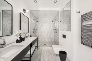345 W Broadway, New York, NY 10013 - Photo 13
